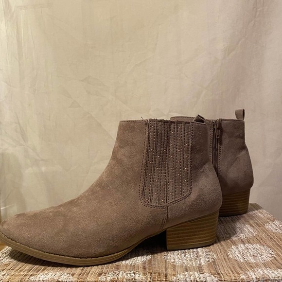 LC Lauren Conrad Mocha/Taupe Ankle Boots (Size 9&1/2) - Picture 10 of 13